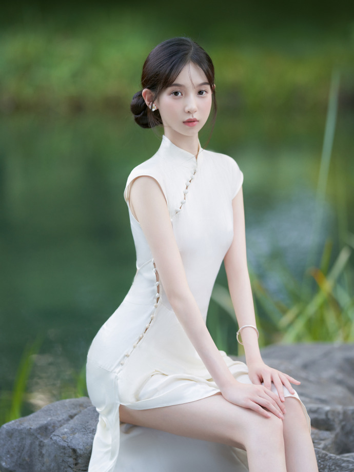 夜鹰 封面