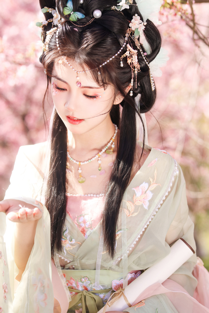 坚如磐石 剧照