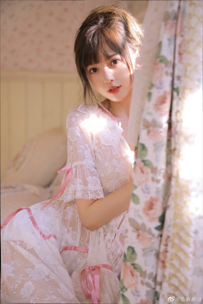 芭比 封面